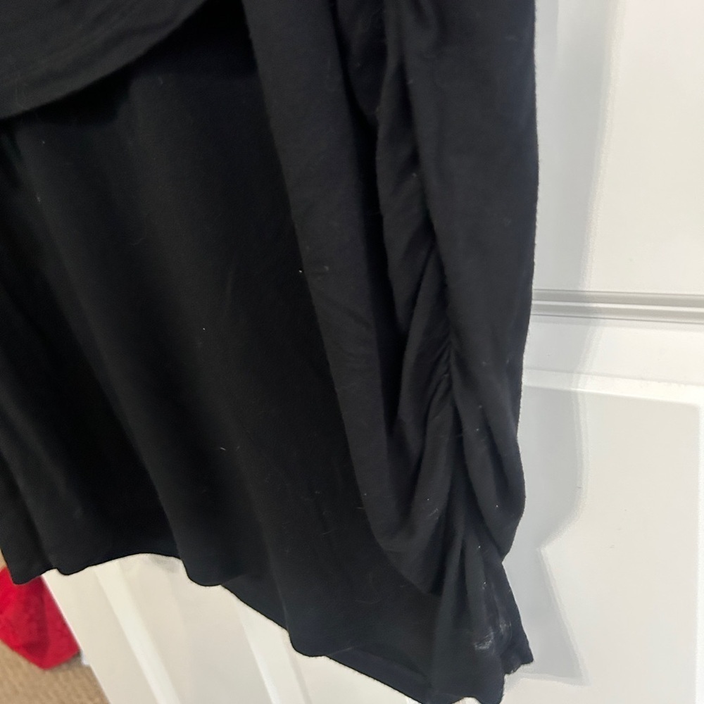 Great condition Banana Republic L/XL Black dress- shirred skirt and drapey top. - Picture 2 of 8